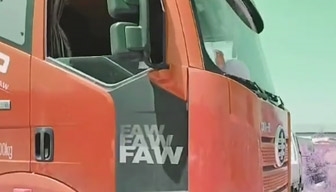 蒙昇60T奶倉(cāng)發(fā)往河北！